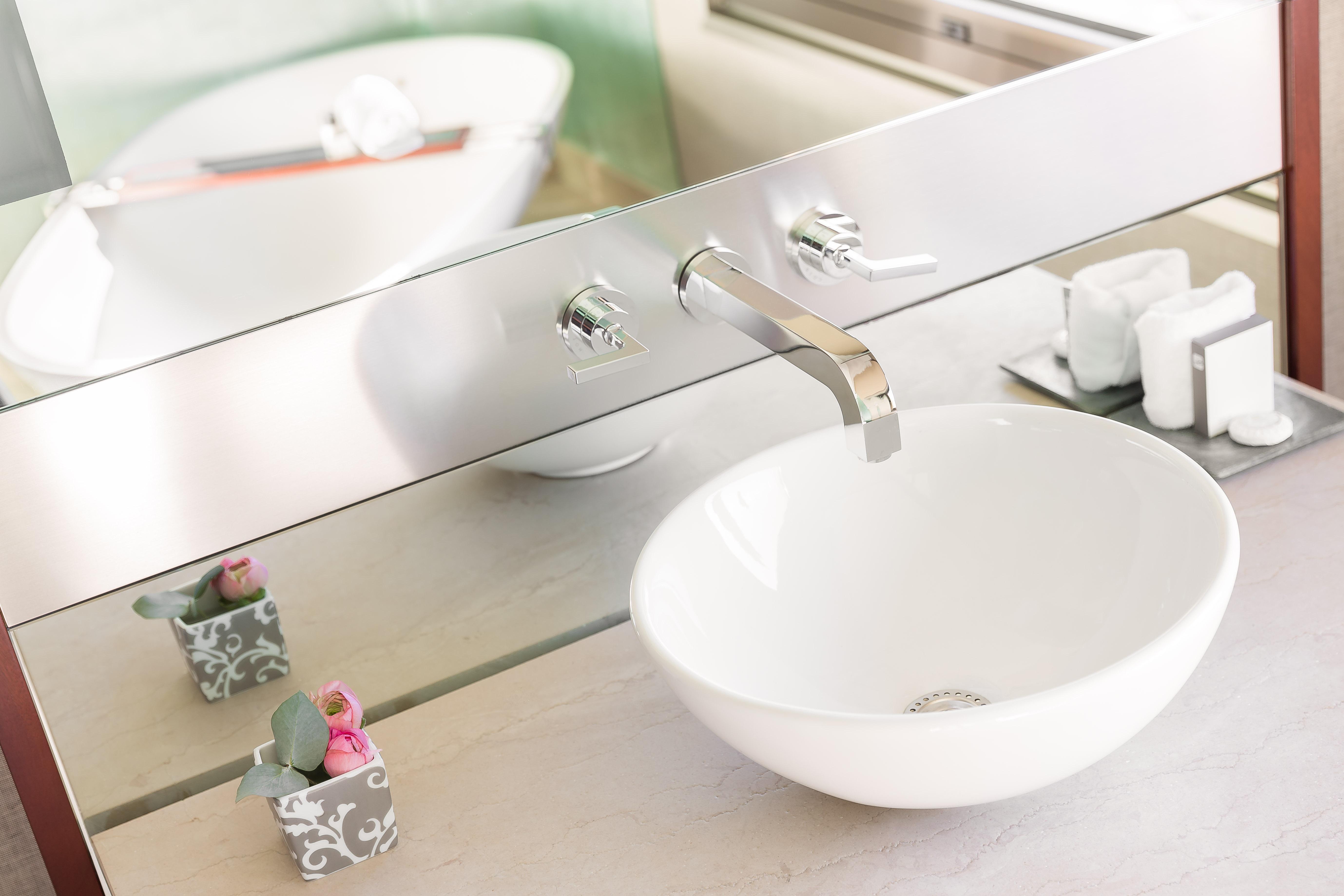 Hotel Miramar Barcelona Gl Exterior foto A washbasin
