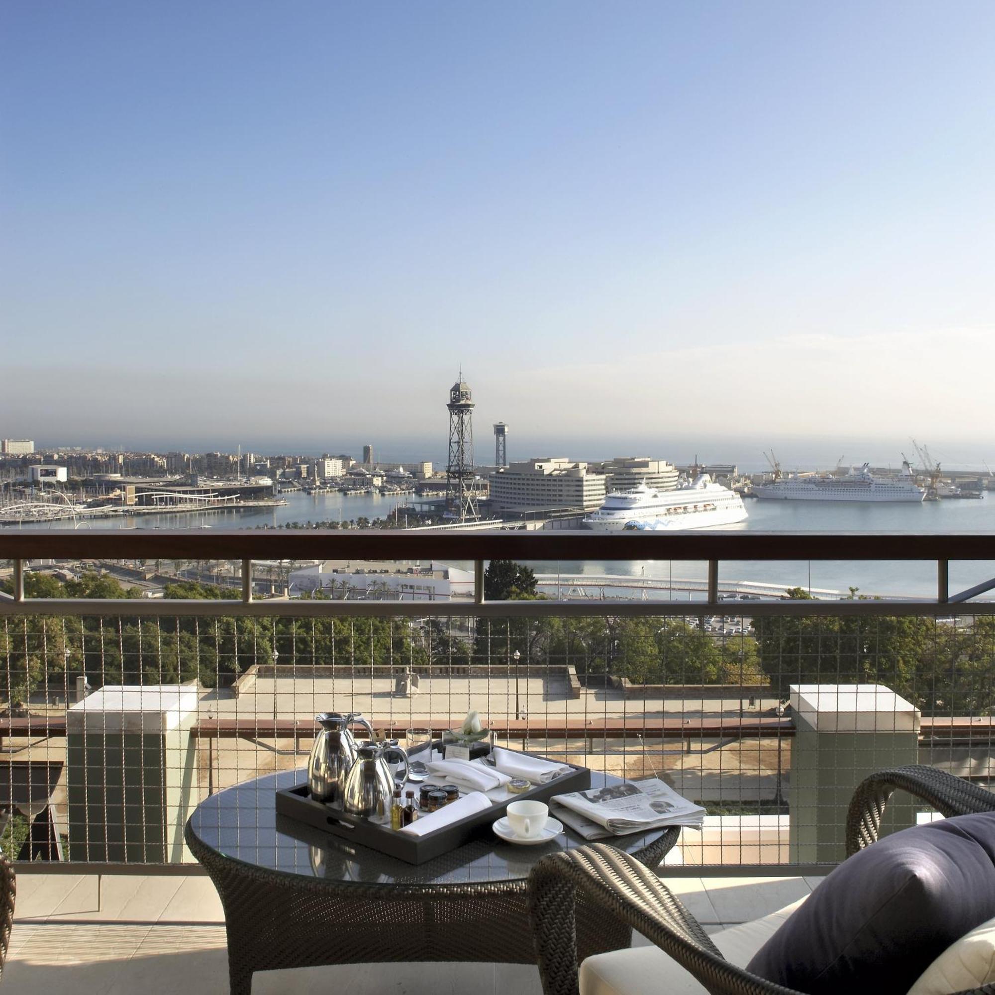 Hotel Miramar Barcelona Gl Exterior foto View of San Diego from the hotel