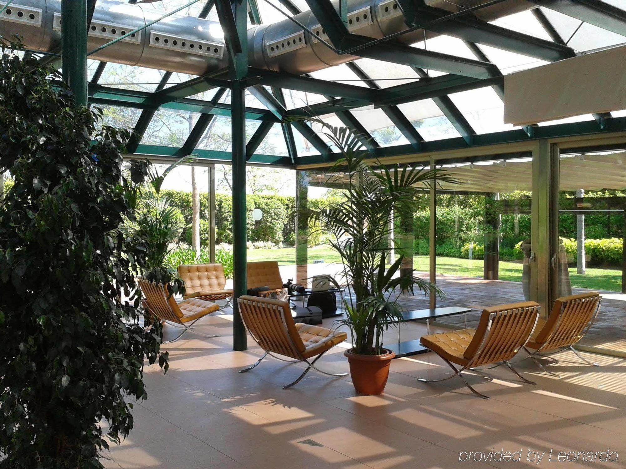 Hotel Miramar Barcelona Gl Exterior foto The interior of the conservatory